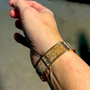 Rose gold colored stretch bracelet